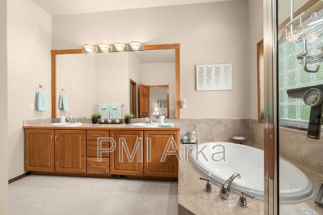 Building Photo - 19703 SE 128th Way