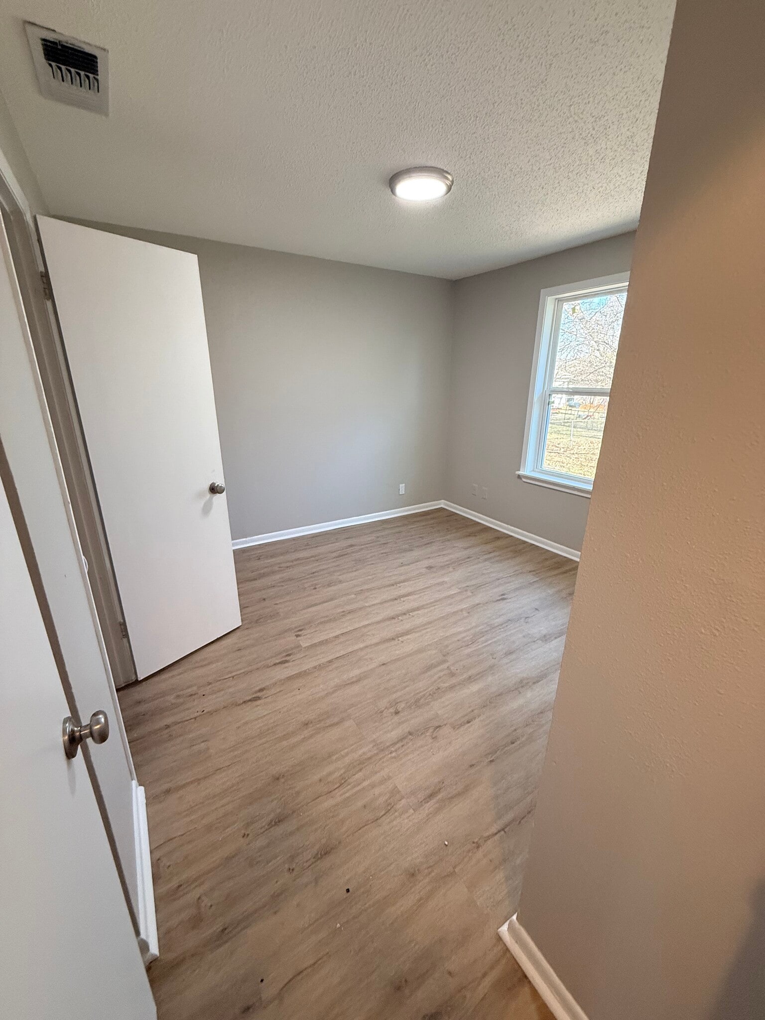 Building Photo - 6003 Sayle St