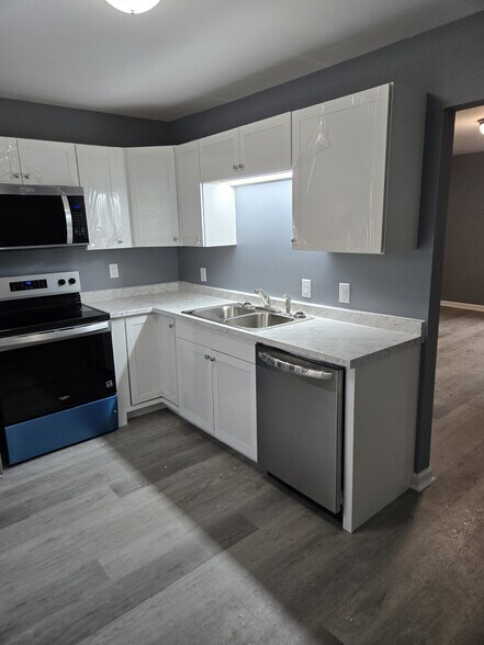Building Photo - 1163 Ruddell Rd
