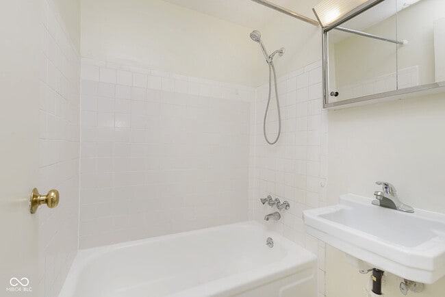 Building Photo - 114 Greenwood Trail N Dr