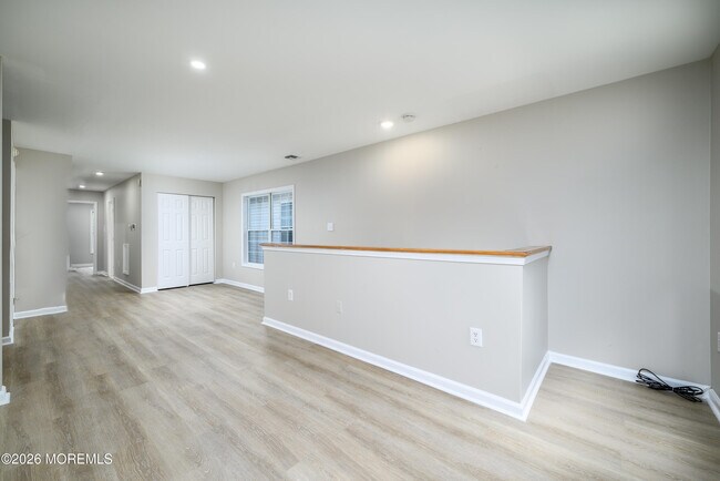 Building Photo - 114 Watson Ave
