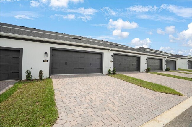 Building Photo - 628 Pothos St