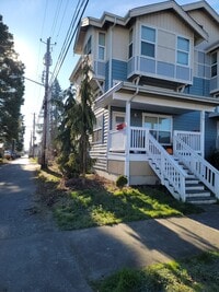 Building Photo - 1116 S 23rd St