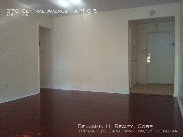 Building Photo - 370 Central Ave