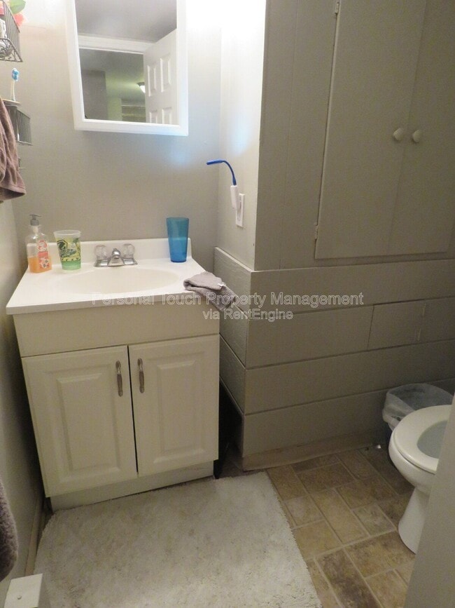 Building Photo - 1416 13th St S