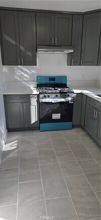 Building Photo - 1428 E 54th St