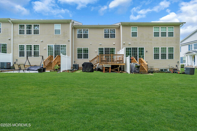 Building Photo - 50 Periwinkle Dr