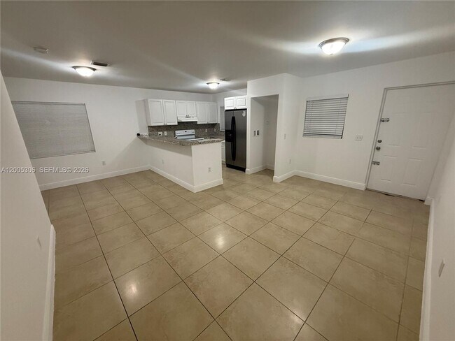 Building Photo - 1565 NW 47th St