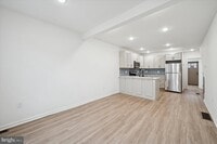 Building Photo - 2553 S Dewey St