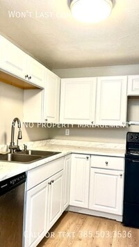 Building Photo - 4664 S Arlington Park Dr