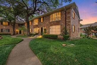 Building Photo - 3031 Mahanna Springs Dr