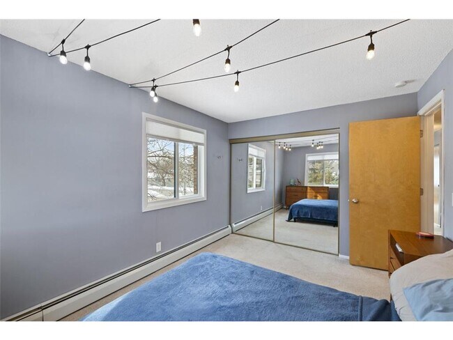 Building Photo - 3624 E 38th St