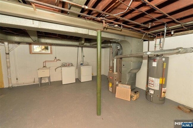 Building Photo - 10 Remington Rd