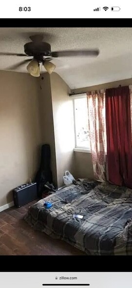 Building Photo - 1054 E Salt Lake St