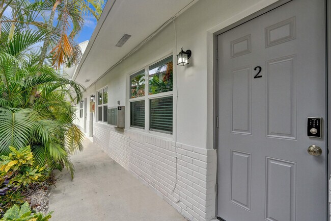 Building Photo - 2023 Miami Rd