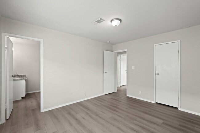 Building Photo - 11703 Greenglen Dr