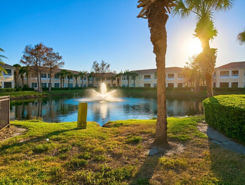 Building Photo - 1802 Triano Cir