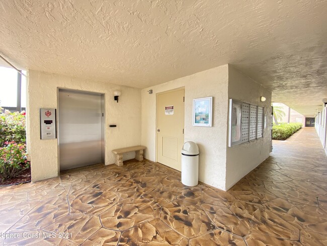 Building Photo - 200 S Sykes Creek Pkwy