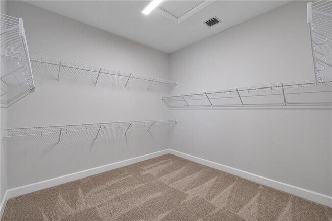 Building Photo - 5217 Liberty Ln