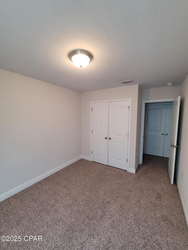 Building Photo - 1874 Pointe Dr