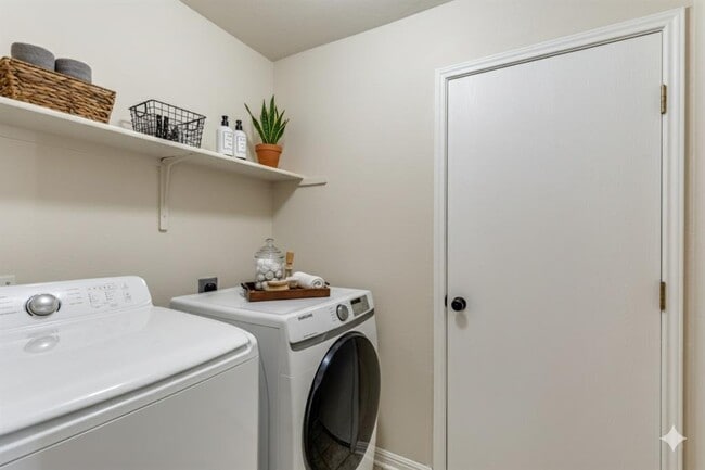 Building Photo - 107 Cassandra Dr