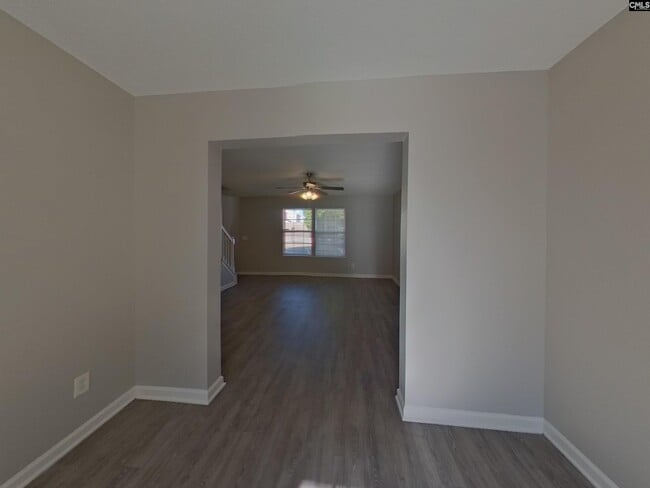 Building Photo - 482 Fox Trot Dr