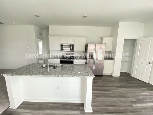 Building Photo - 35606 Buttonweed Trl