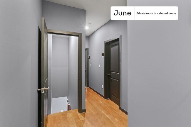 Building Photo - Room in Shared 4 bed/3 bath home