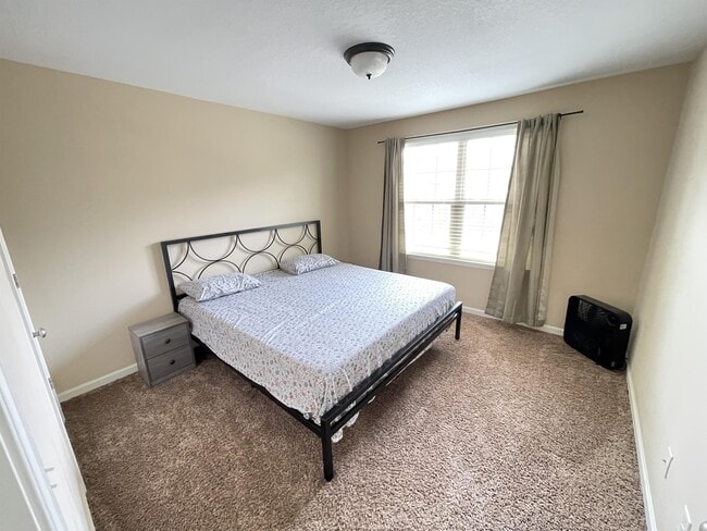 Building Photo - 7308 Sorrel Ct