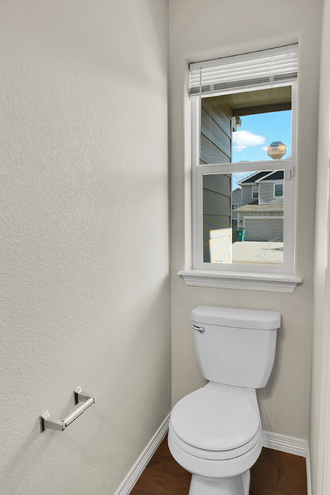 Building Photo - $1,995 - 3 Bed, 2.5 Bath Home in Colorado ...