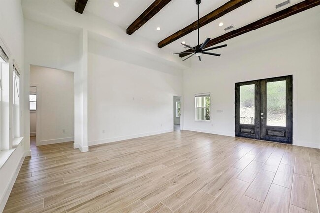 Building Photo - 2803 Wilson Ave