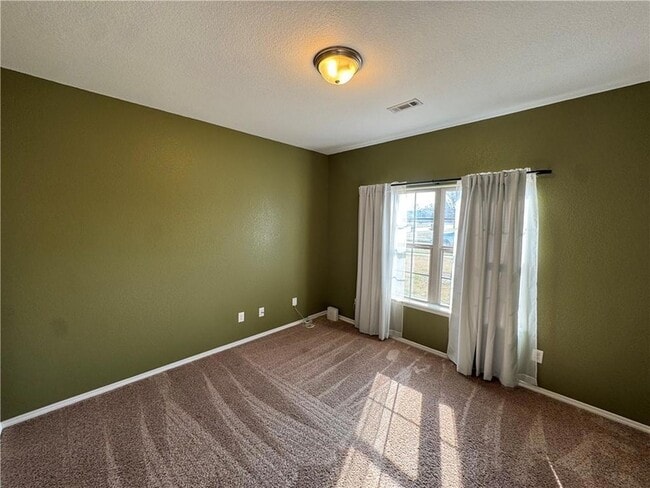 Building Photo - 6505 S 50th St