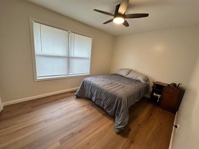 Building Photo - COMING SOON! All Brick Home in Battlefield