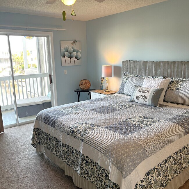Building Photo - 4530 N Plantation Harbour Dr