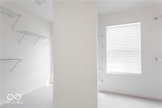 Building Photo - 13800 Stanford Dr