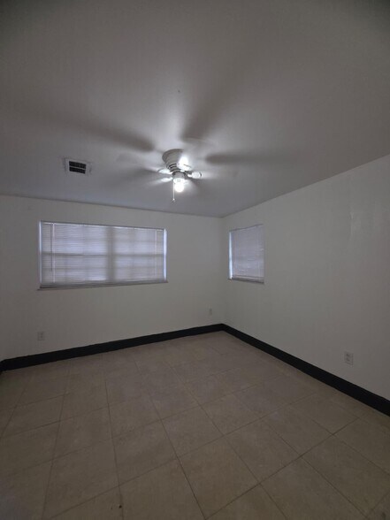 Building Photo - 8030 NW 36th Pl