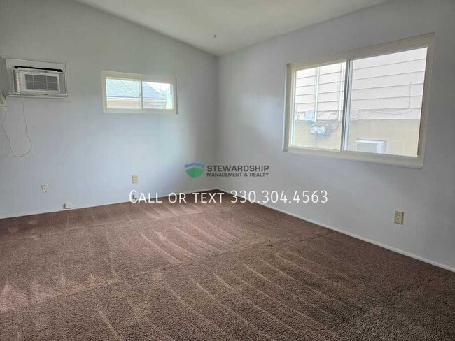 Building Photo - 1442 Virginia Ave
