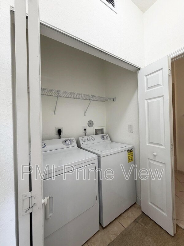 Building Photo - 12997 SW 135th St