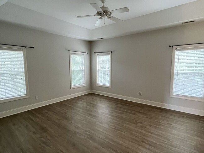 Building Photo - Refreshed 4 Bed home in Ballantyne