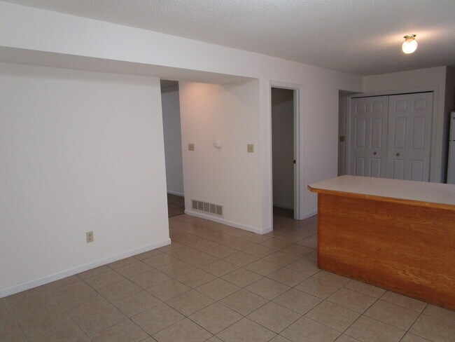 Building Photo - 4304 Cheryl Ct