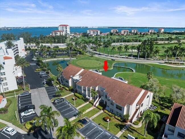 Building Photo - 5900 Bahia Del Mar Cir N