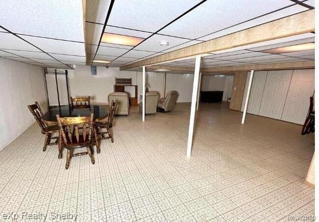 Building Photo - 13770 White Cap Dr