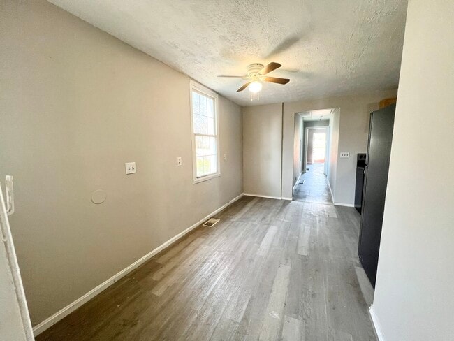 Building Photo - 2616 Duncan St