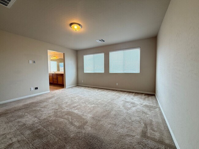 Building Photo - 8974 Don Valley Ave