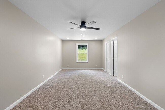 Building Photo - 3776 John Taylor Rd