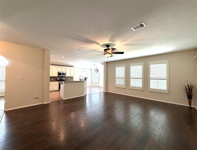 Building Photo - 1707 Magnolia Lake Ln