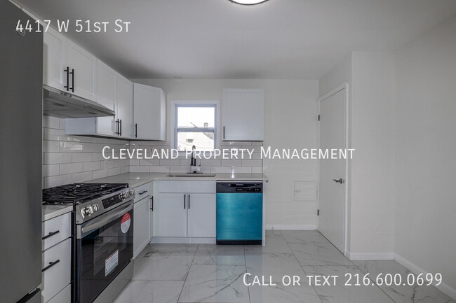 Building Photo - 4417 W 51st St