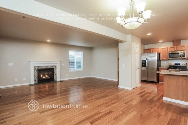 Building Photo - 11408 33rd St NE