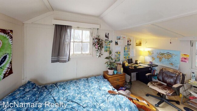 Building Photo - 4 br, 1 bath House - 1354 Peach Street