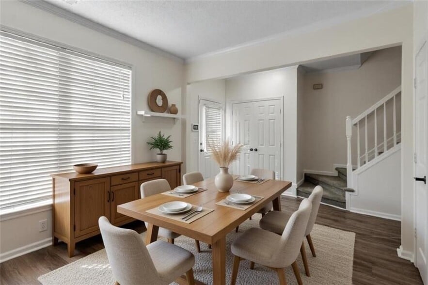 Building Photo - 9155 Nesbit Ferry Rd